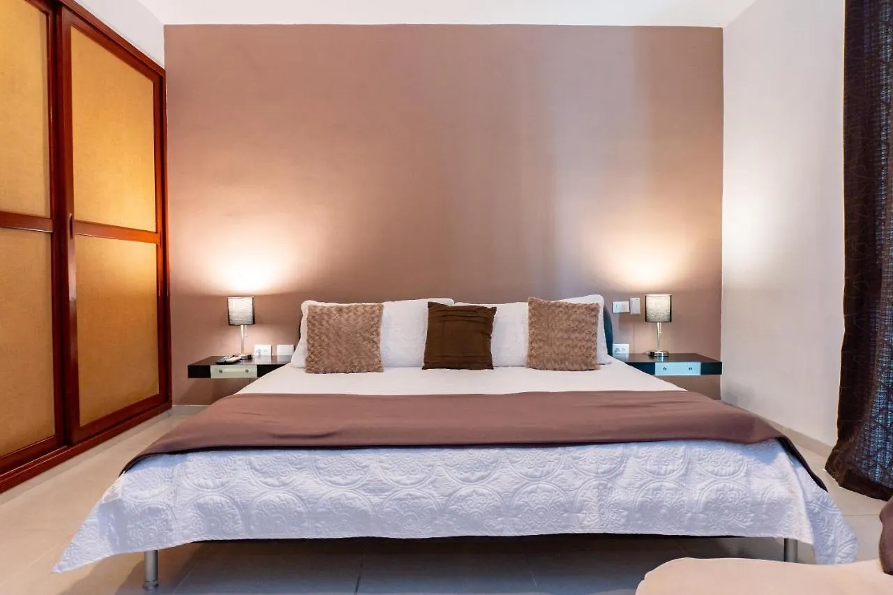 Meridian 207 Condo Playa del Carmen