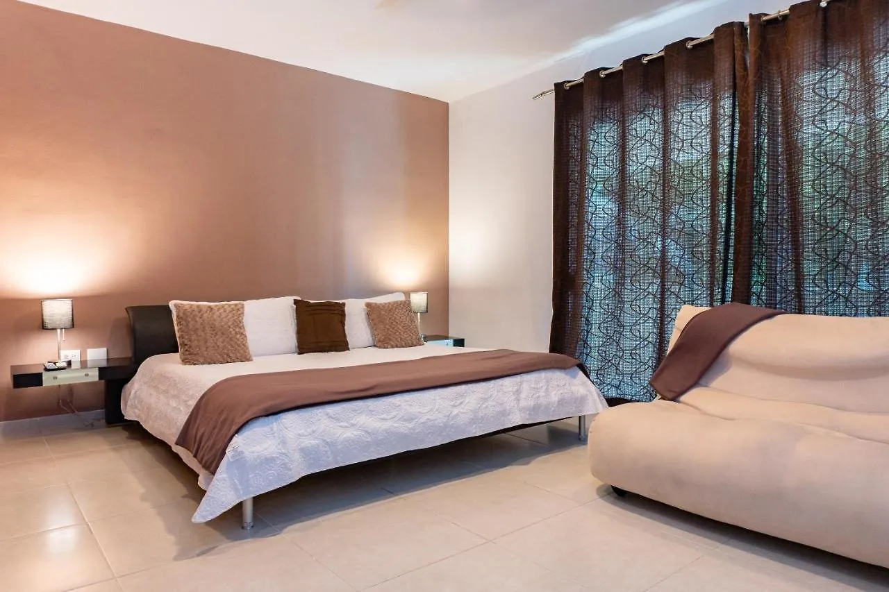 Meridian 207 Condo Playa del Carmen 0*,